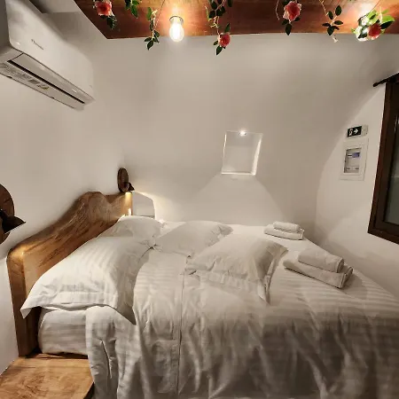 Myrto's Luxury Апартаменты *