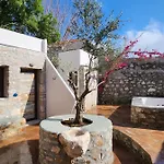 Myrto's Luxury Apartment Areopoli