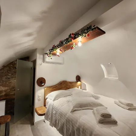 Myrto's Luxury Apartment Areopoli