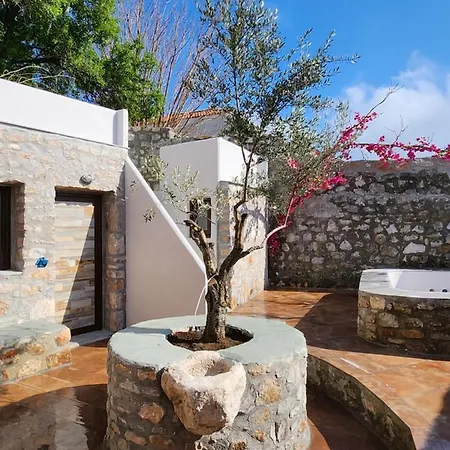 Myrto's Luxury Apartment Areopoli